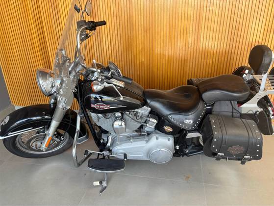 HARLEY-DAVIDSON SOFTAIL HERITAGE CLASSIC HARLEY-DAVIDSON SOFTAIL HERITAGE CLASSIC
